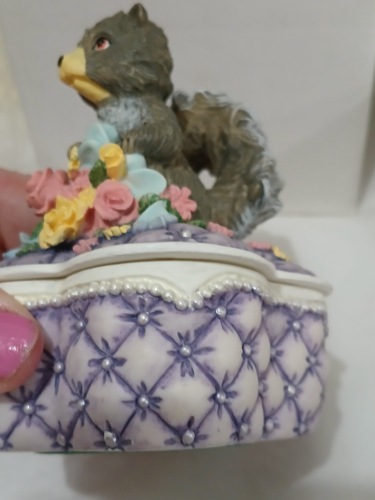 VTG Heritage House Melodies Country Fair Skunk Music Box Small World Wind Up NIB