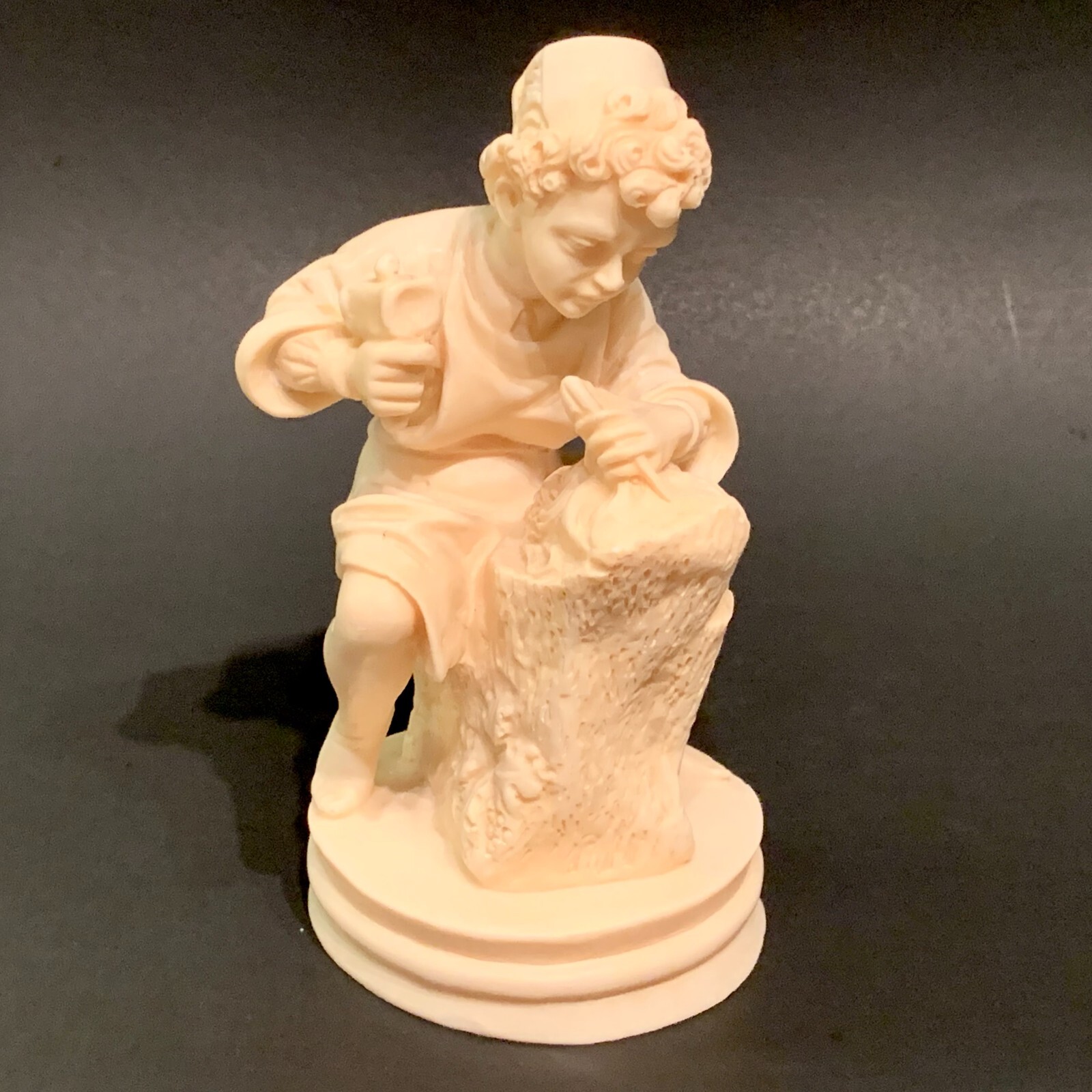 Young Michelangelo Sculpting Resin Statue Figurine Made in Italy 5.75”