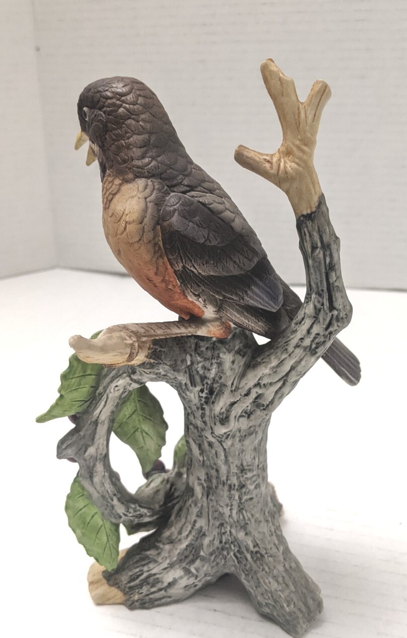 Ethan Allen American Robin on Wild Cherry Branch Porcelain Bird Figurine 3222