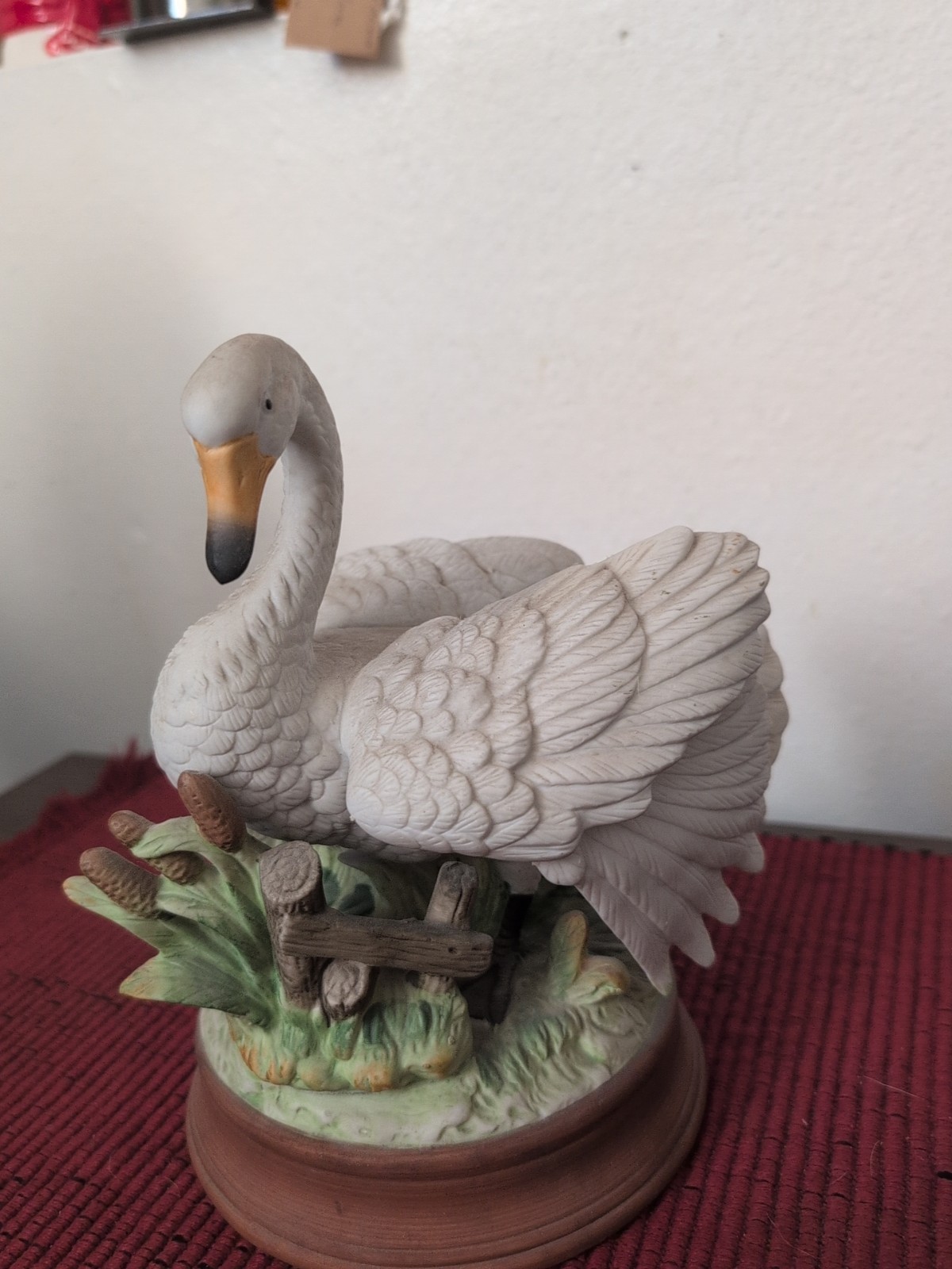 Vintage Swan Goose Statue Figurine Ceramic 8 3/4″ Tall 6″ Base