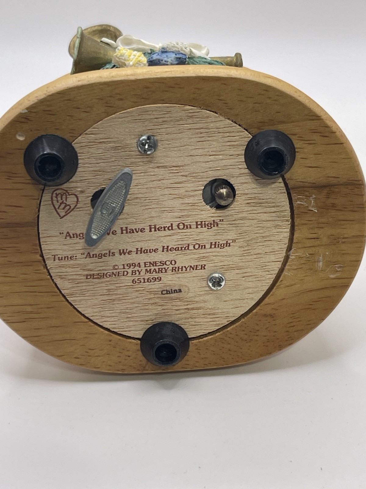 1994 Mary’s Moo Moos “Angels We Have Herd On High” Musical Music Box #651699