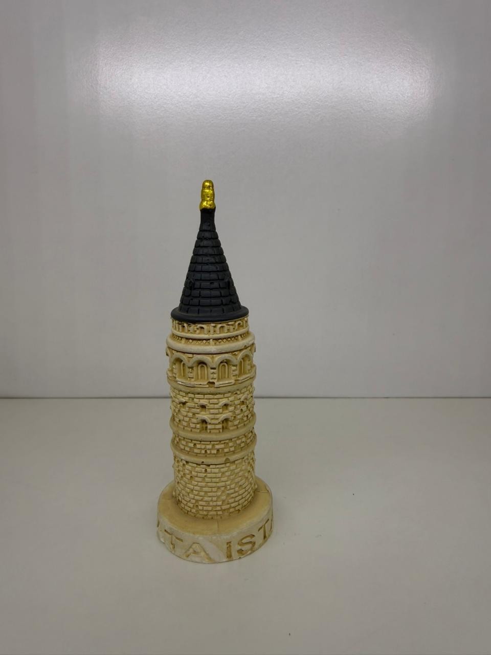 Handmade Painted Turkey Galata tower Resin Crafts Figurine Décor 12.5x2cm