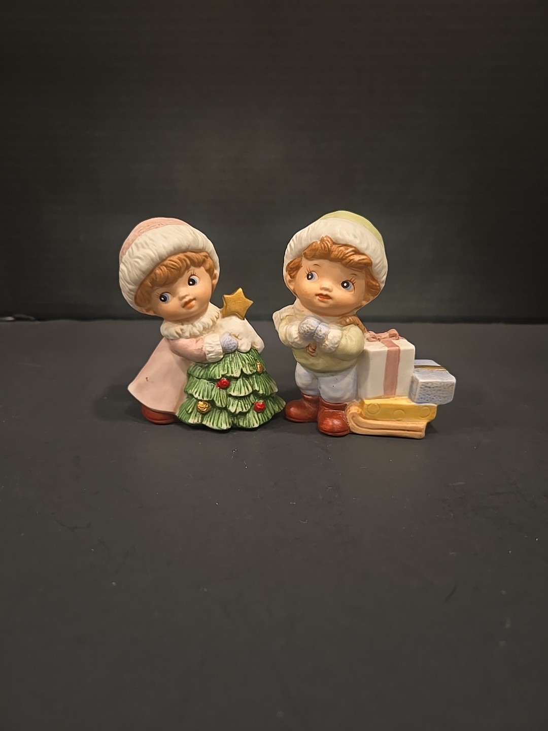 Homco Figurines Boy Gifts Girl Christmas Tree 5556 Vintage