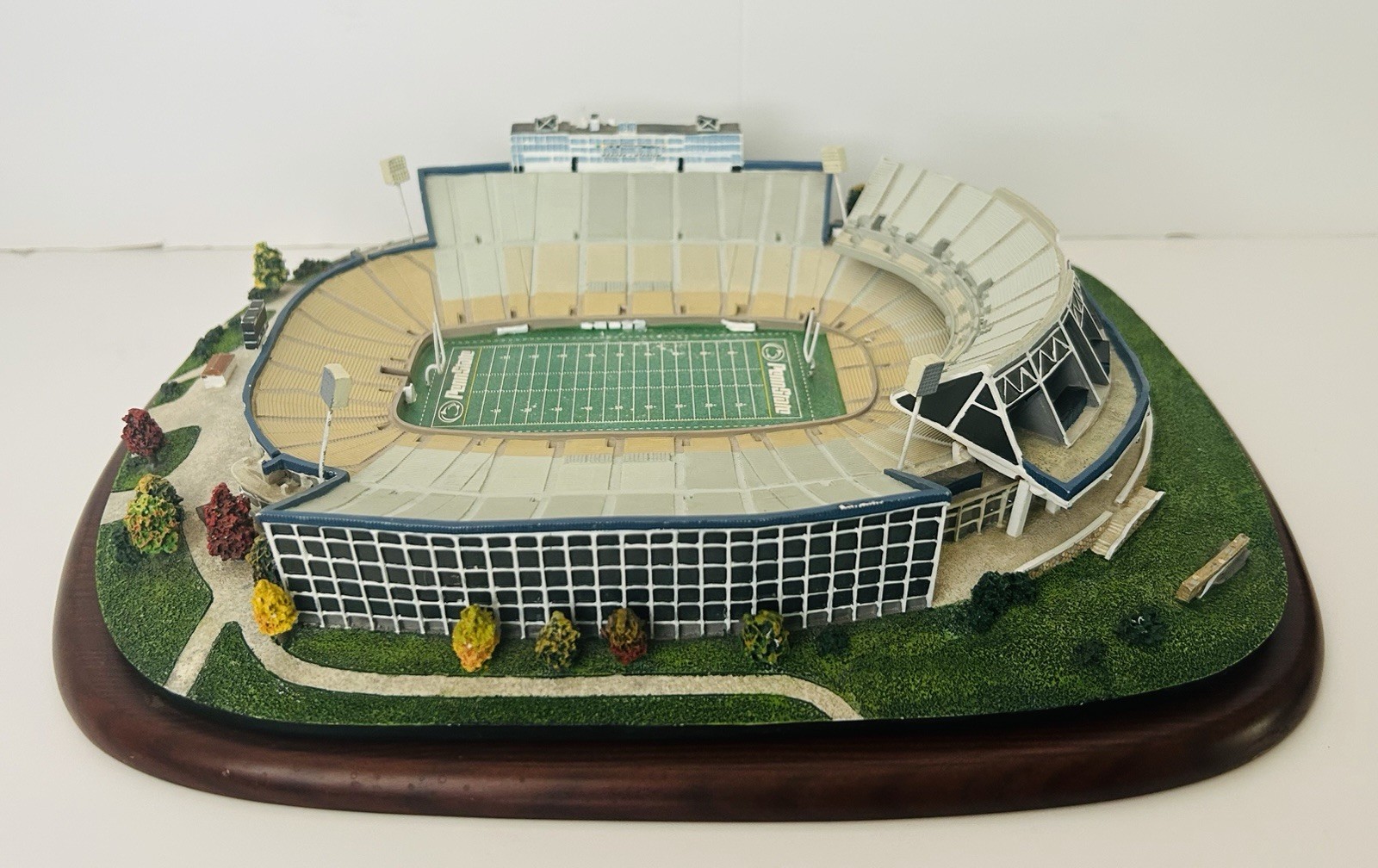 VTG 1990’s Danbury Penn State Beaver Stadium Replica Nittany Lions Football