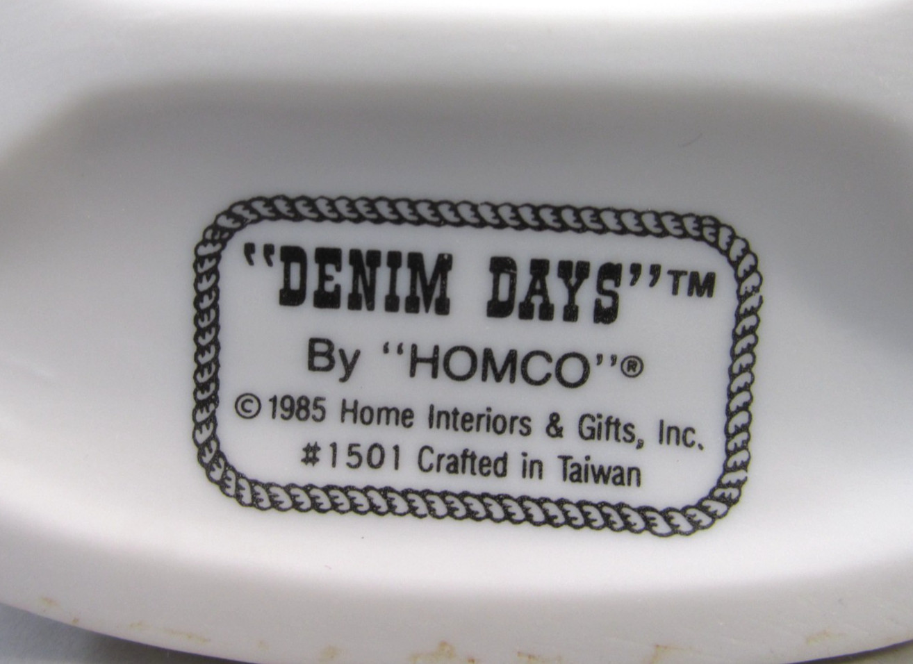 Set of 2 Homco/Home Interiors Denim Days “Morning Chores” Figures – #1501 – 1985