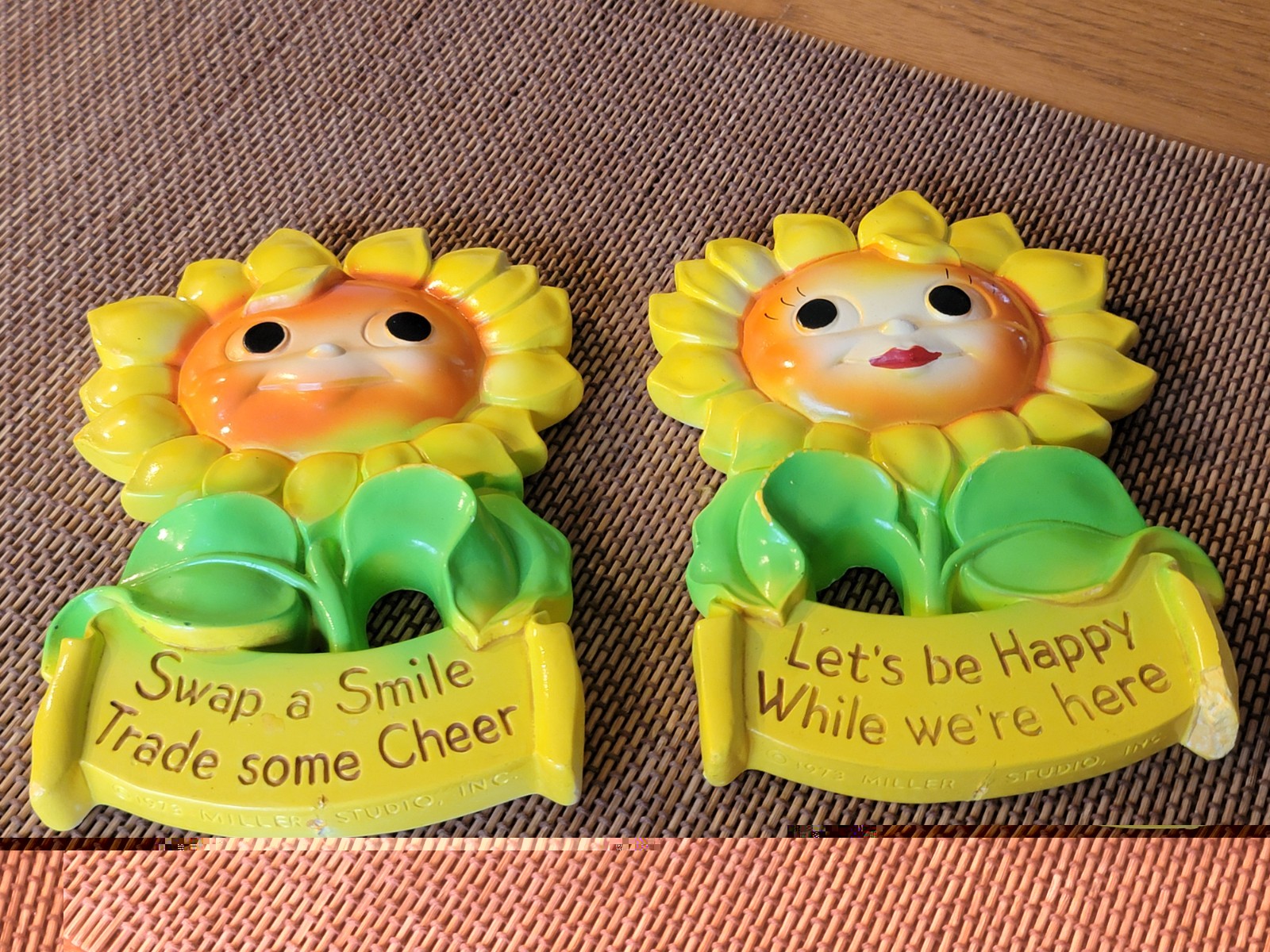 (2) VTG 1973 MILLER STUDIO Anthropomorphic SUNFLOWERS/Flowers CHALKWARE Wall Art