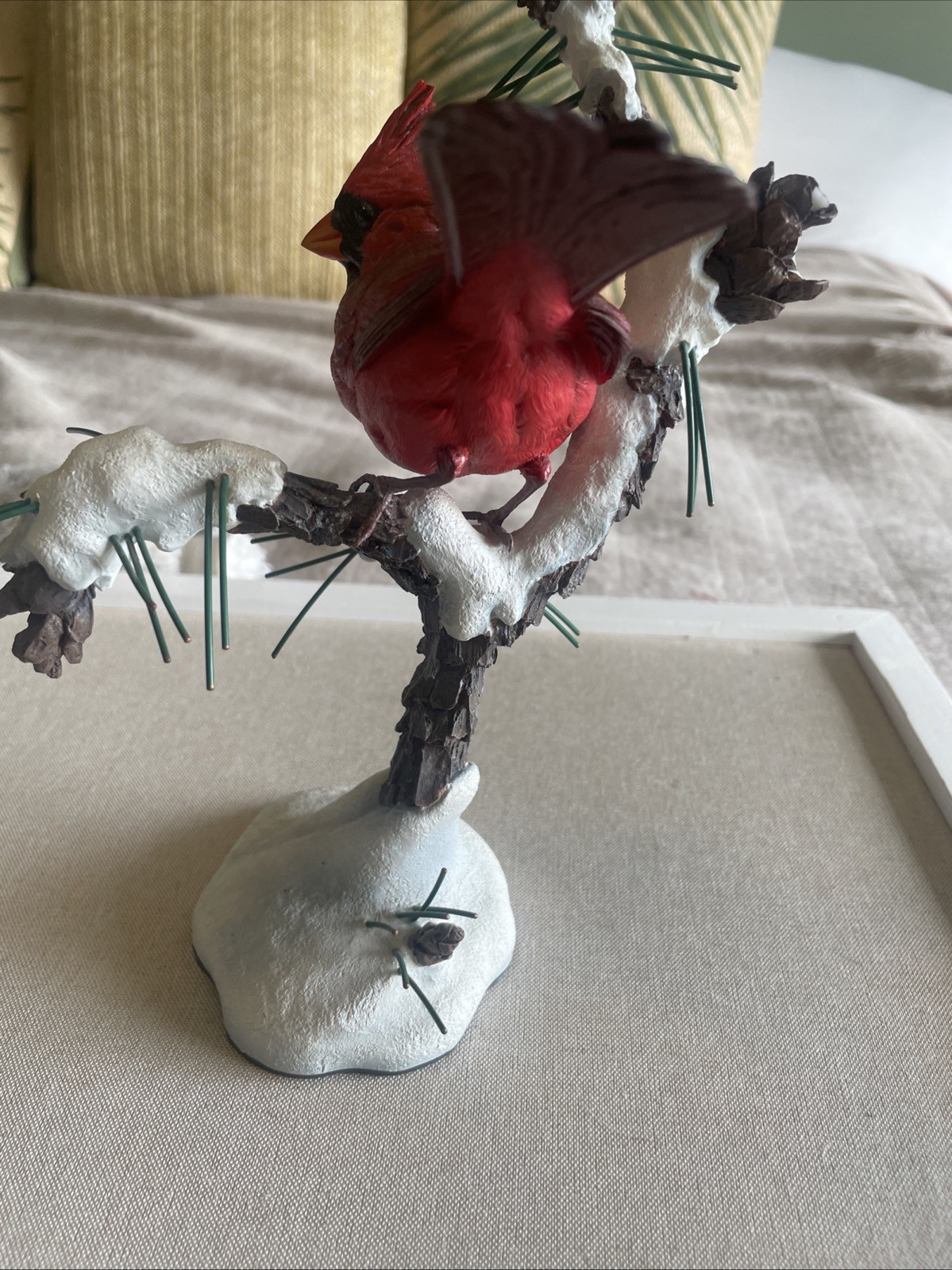 WINTERS JEWEL by Bob Guge Danbury Mint Collection Cardinal Bird 8 3/8” High