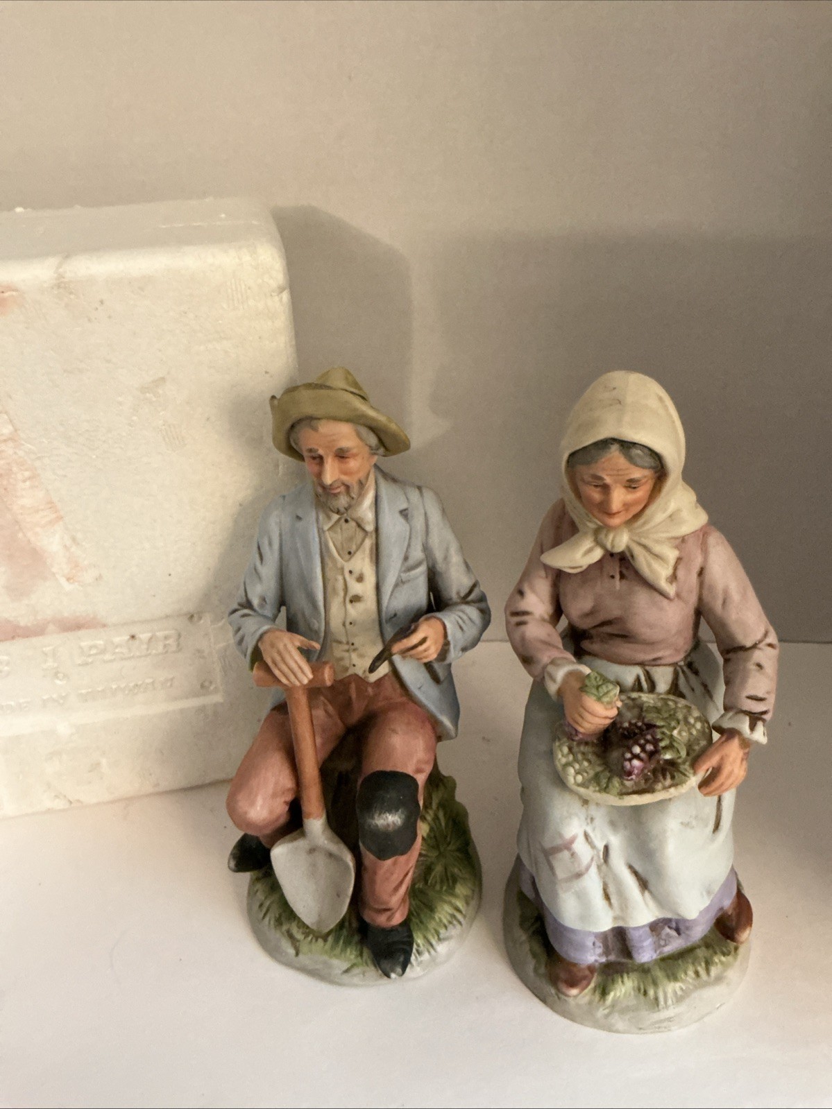 HOMCO Old Man and Woman Farmers Couple Porcelain Figurines 1433