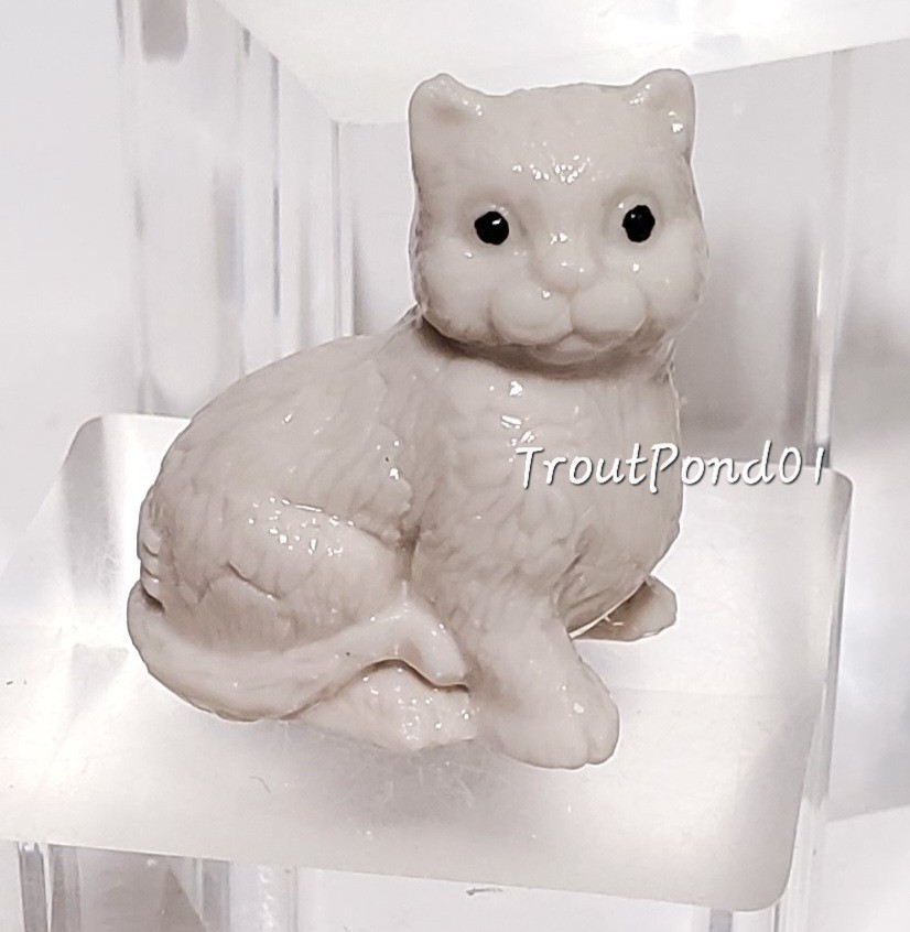 Wade Whimsies England Burslem Cat Kitten 2014 White Black Eyes Figurine