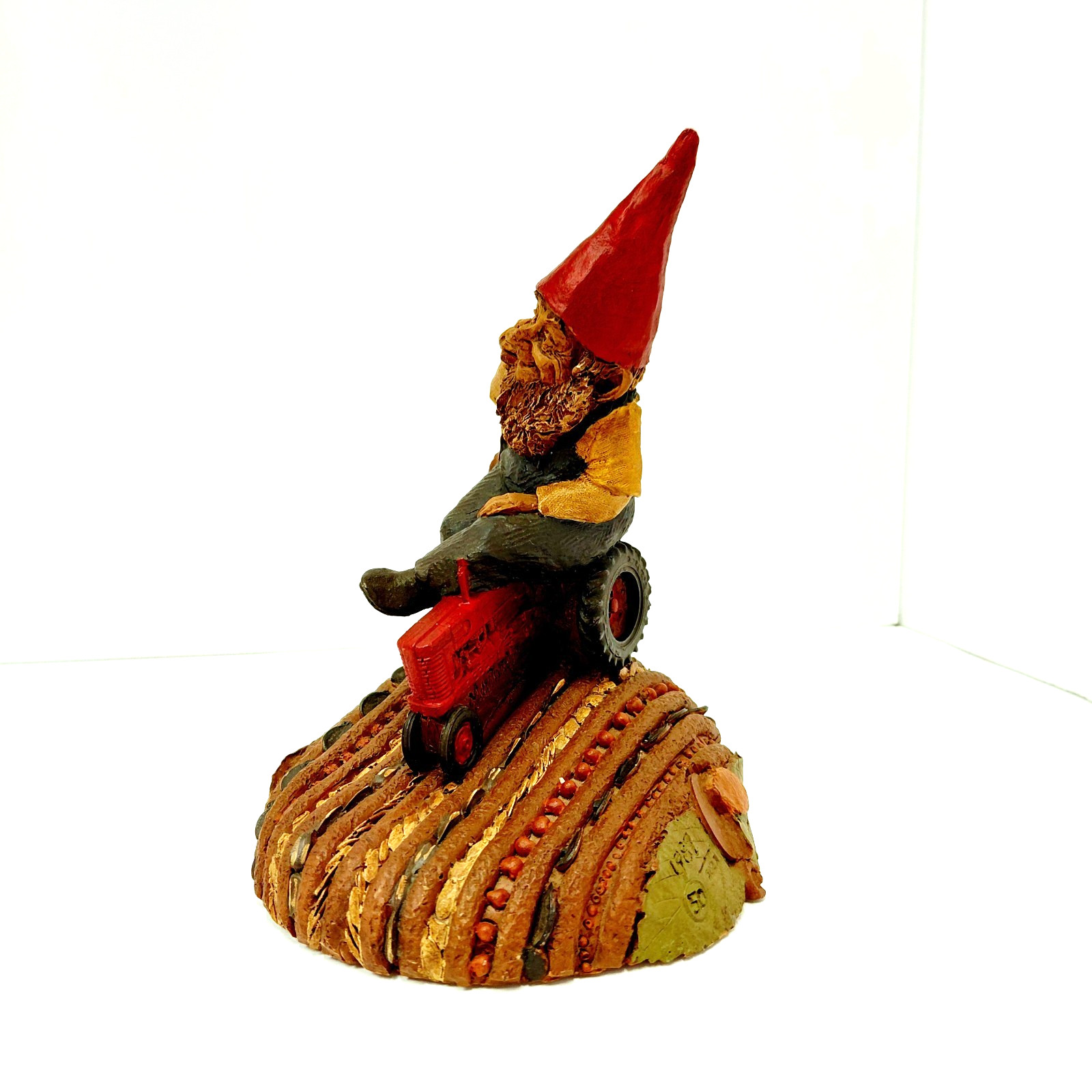 Tom Clark Gnome MacDonald Signed 1987 Figurine Tractor Farmer Butterfly 7″