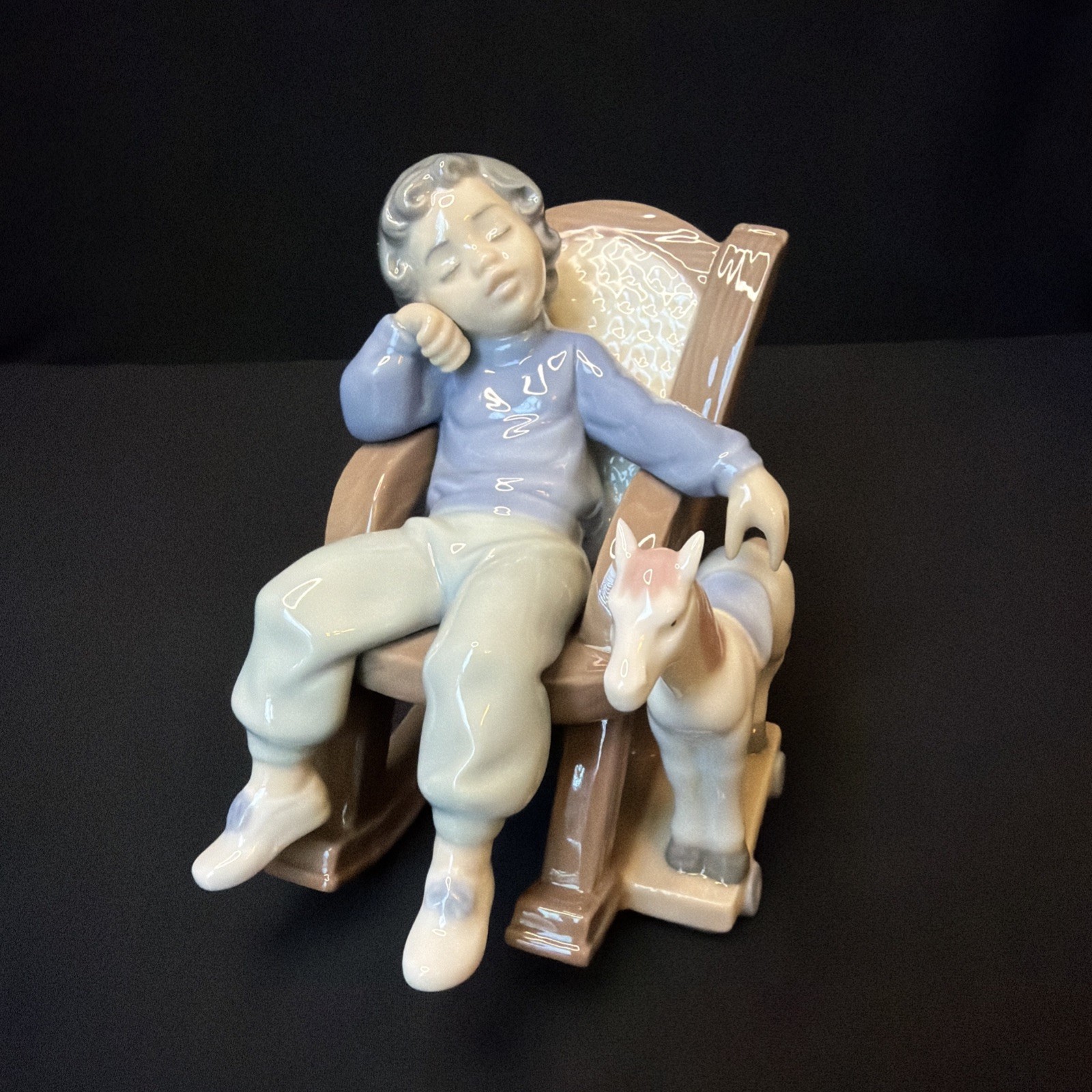 All Tuckered Out Lladro 5846 Figurine Unboxed Excellent Condition