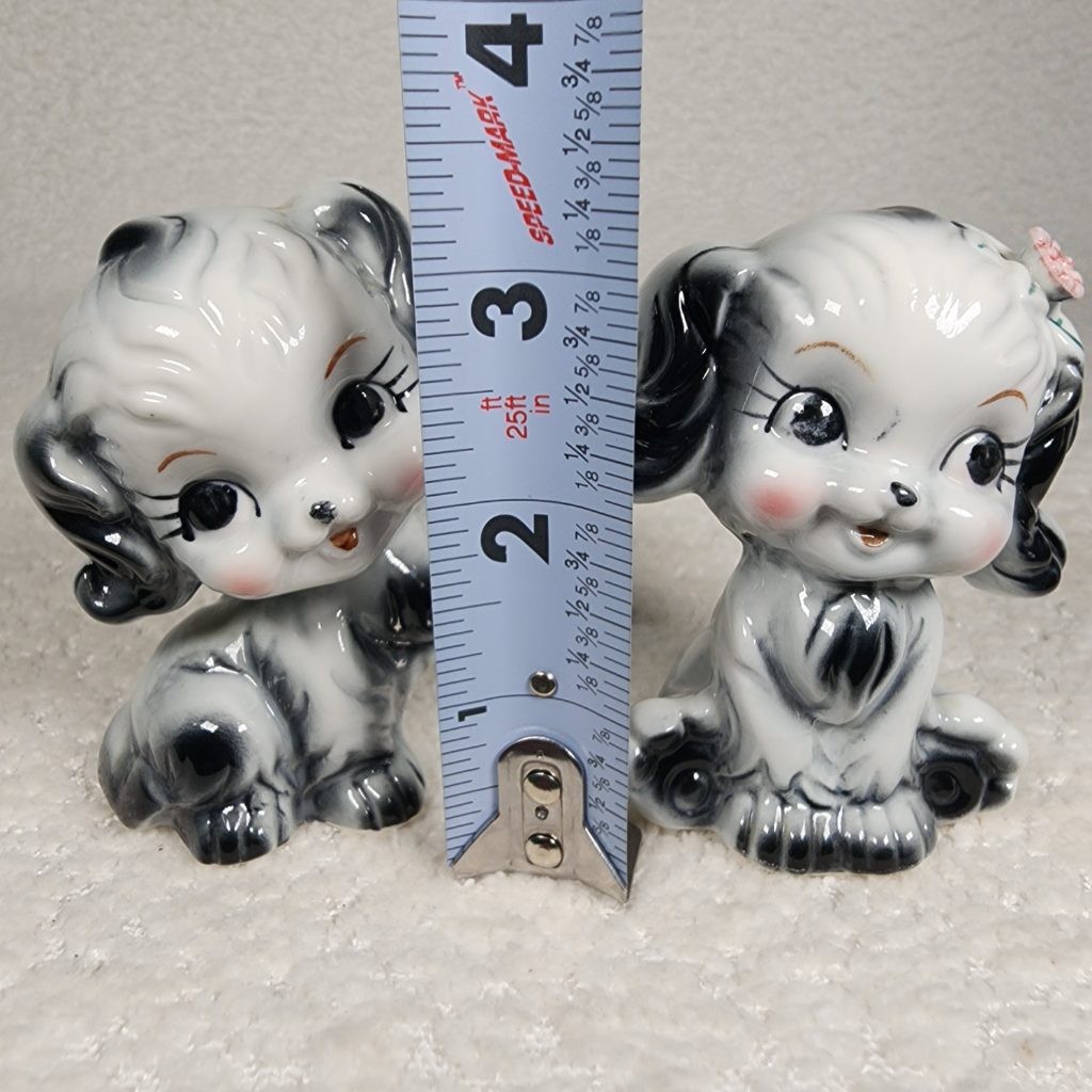 Vintage Anthropomorphic Puppy Dog Figurine Pair Ceramic Blk White Flower Kitschy