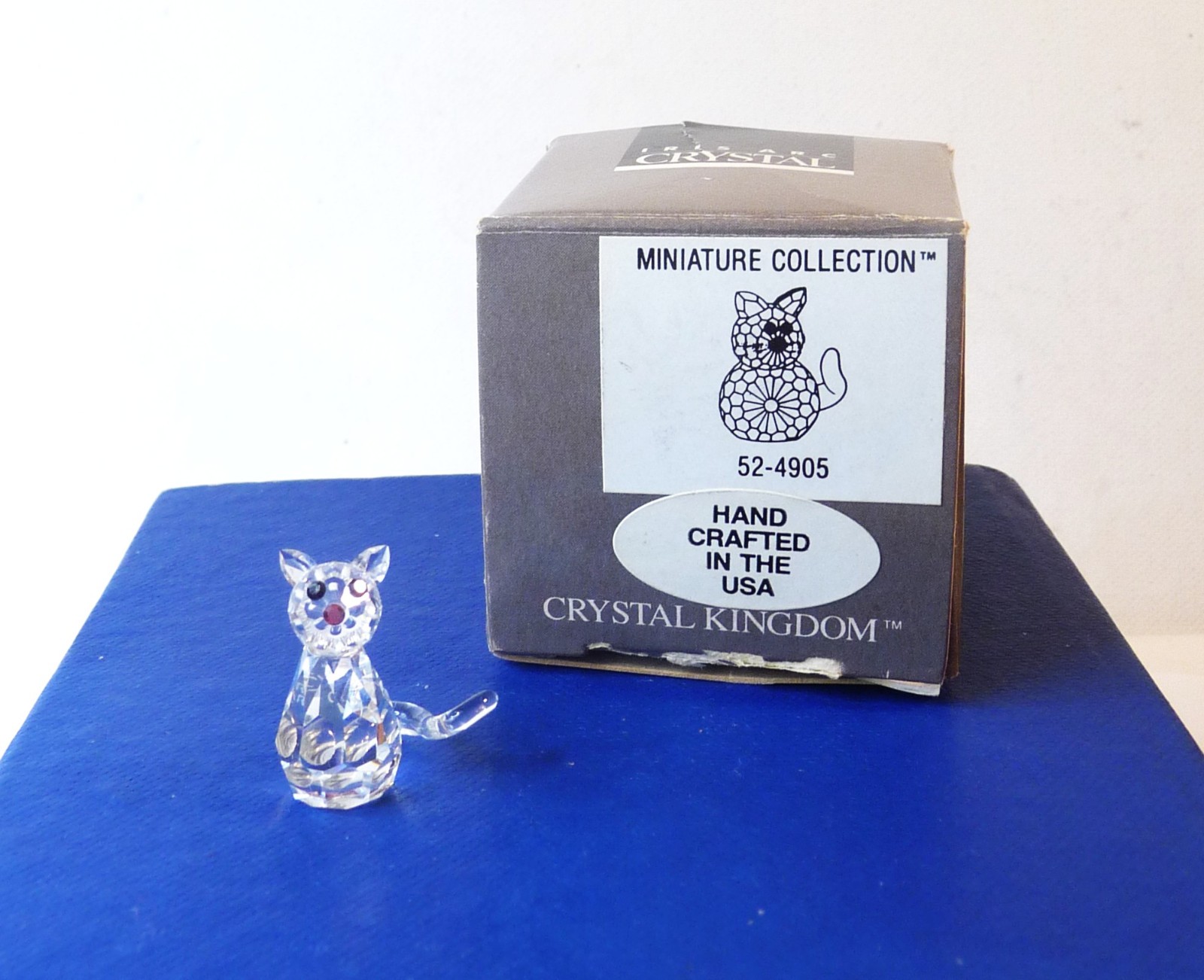 Rare Iris Arc Miniature Cat 3/4″ With Original Box, Signed #52-4905