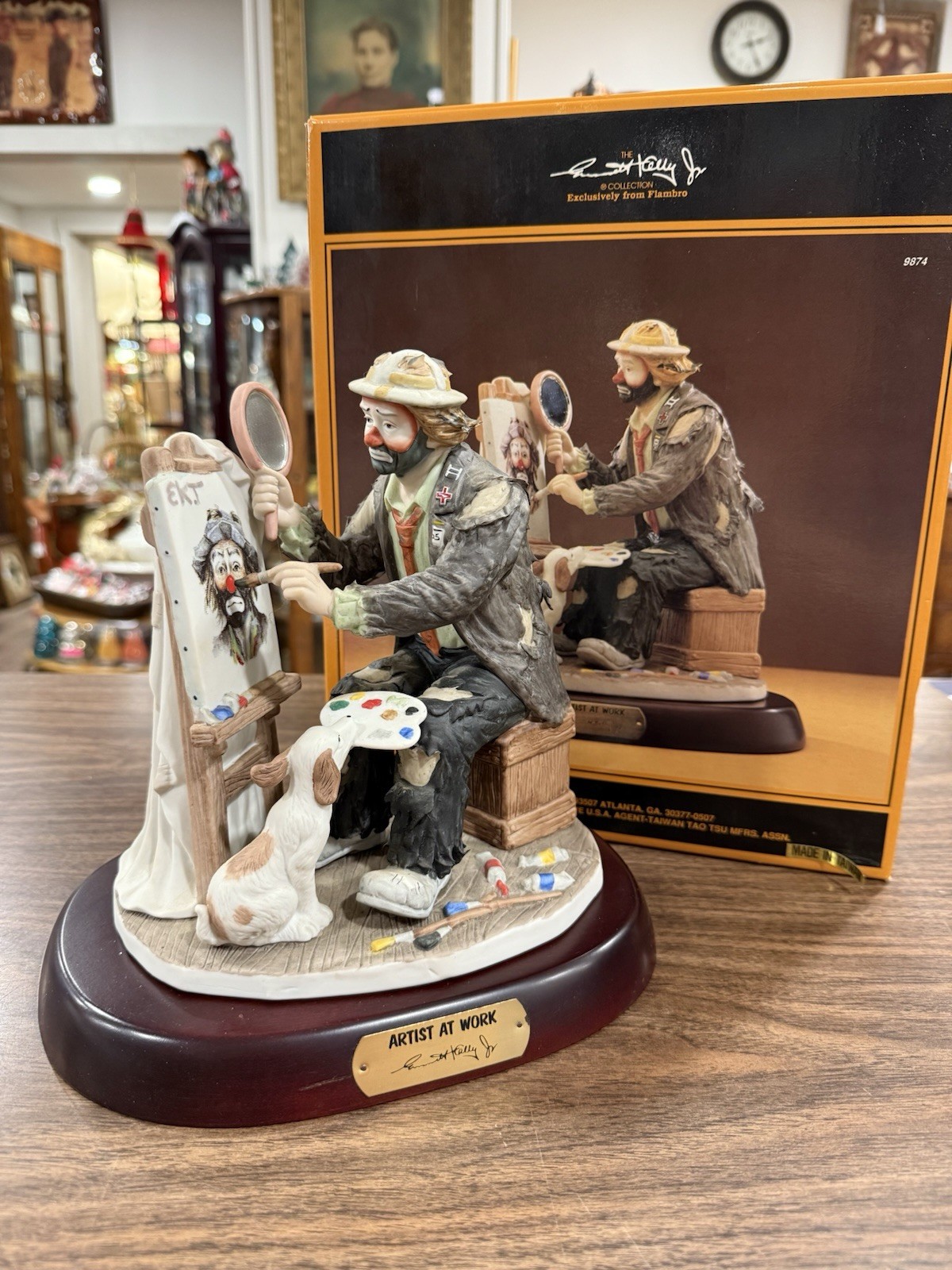Emmitt Kelly Jr. Artist At Work Figurine Autographed W/Otiginal Box