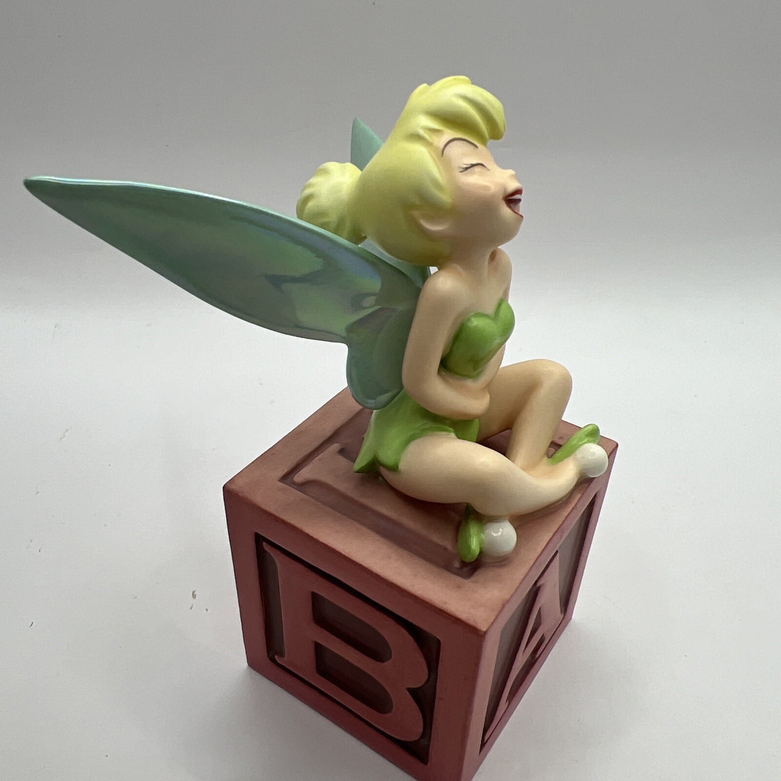 Wdcc Tinker Bell a Firefly! A Pixie! Amazing!