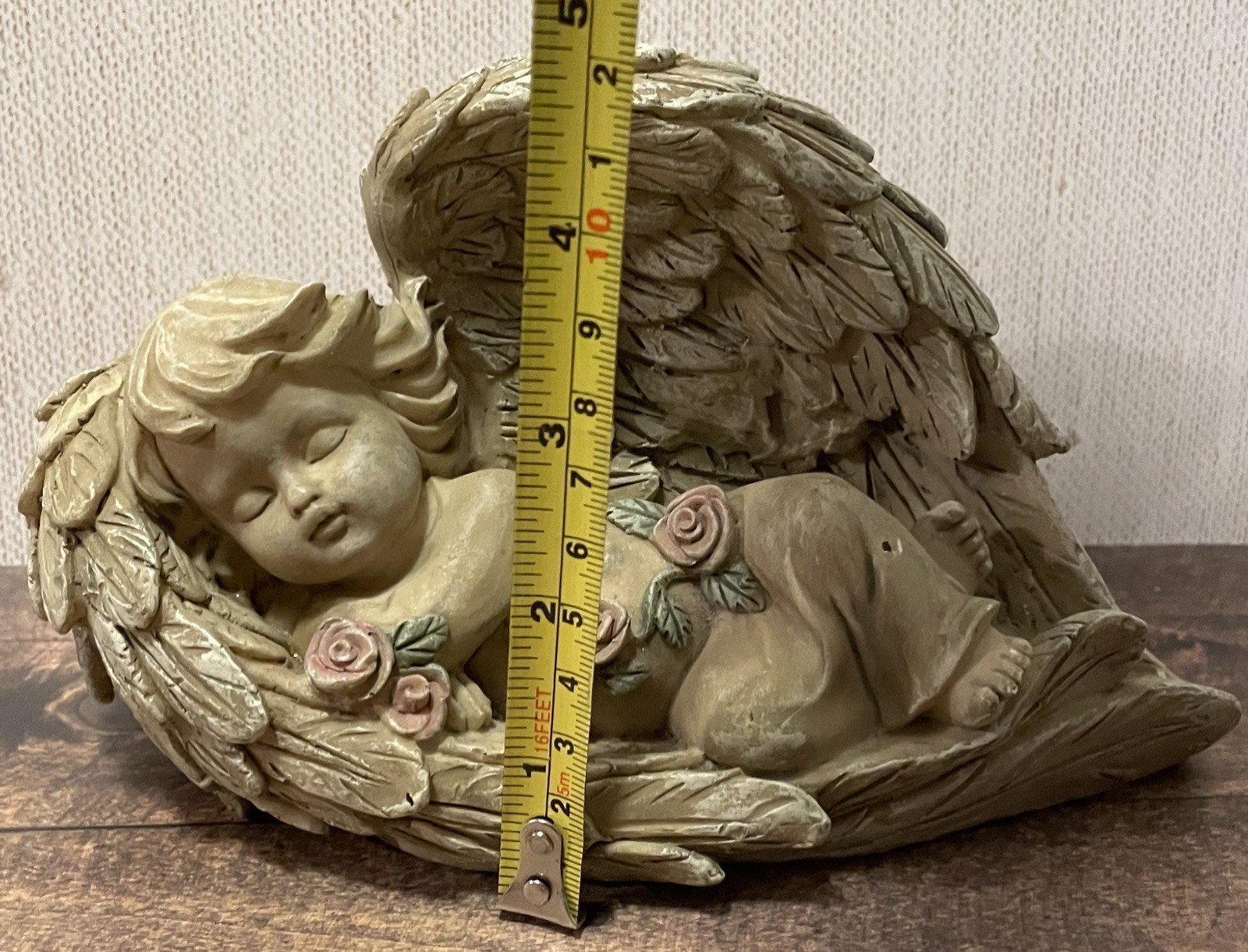 Resin Sleeping Child in Wings Feathers Statue Figurine Indoor Outdoor roses