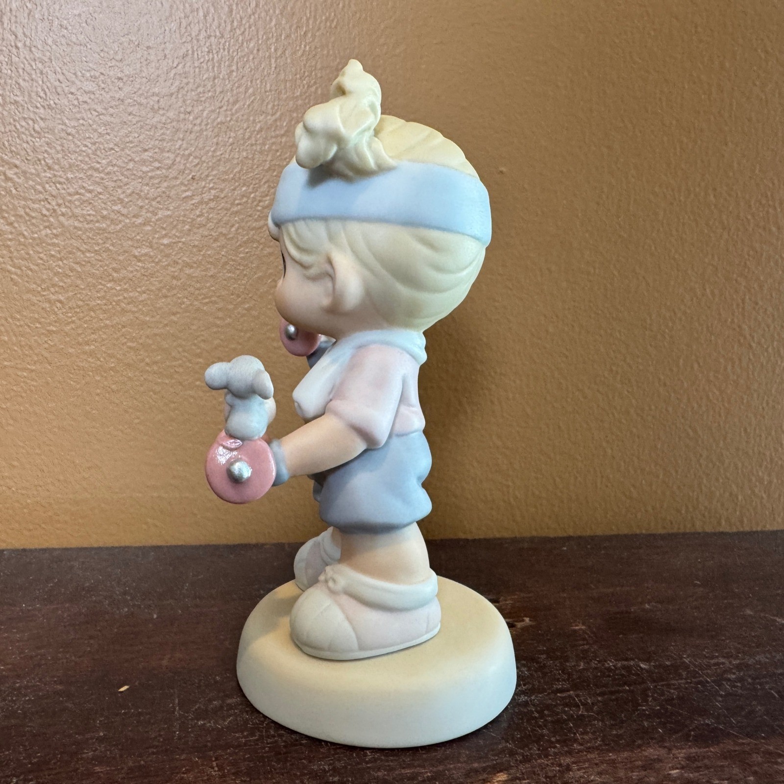 Precious Moments Life Is So Uplifting Girl Weightlifting Figurine 878995 SIGNED