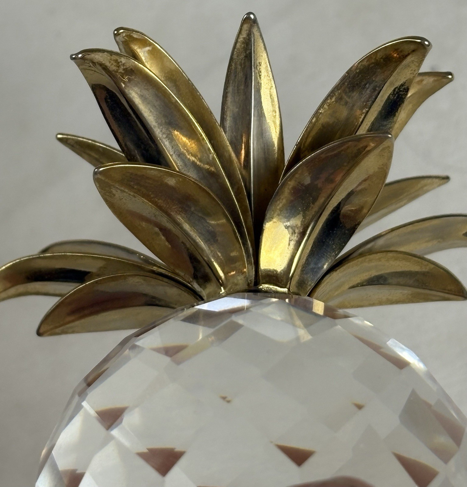 Swarovski PINEAPPLE LARGE Figurine # 10044 Hard To Find vs2 Smooth Gold Leaves