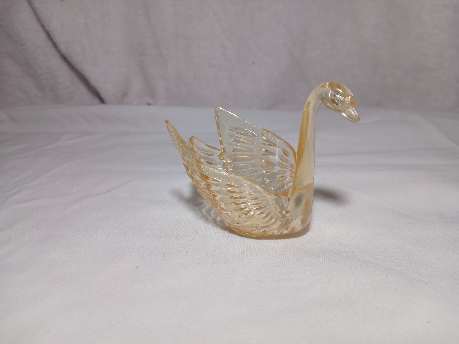 Vintage Swan Lucite Clear Plastic Acrylic Trinket Ring Candy Dish Salt Cellar