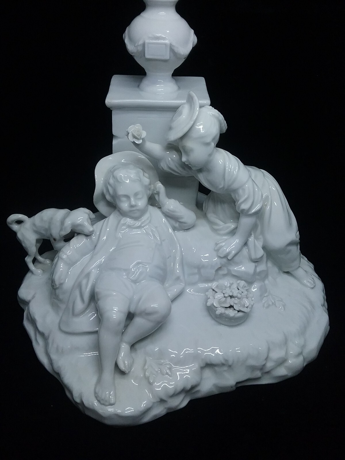 Carl Thieme Dresden Solid White Porcelain Figurine, Age Unknown, Free Shipping!
