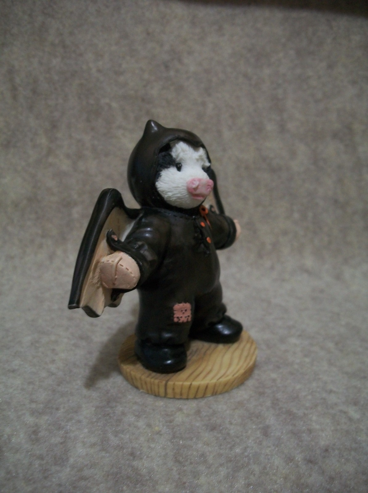 I’m Batty Over You – Halloween – Mary Moo Moo Cow Figurine