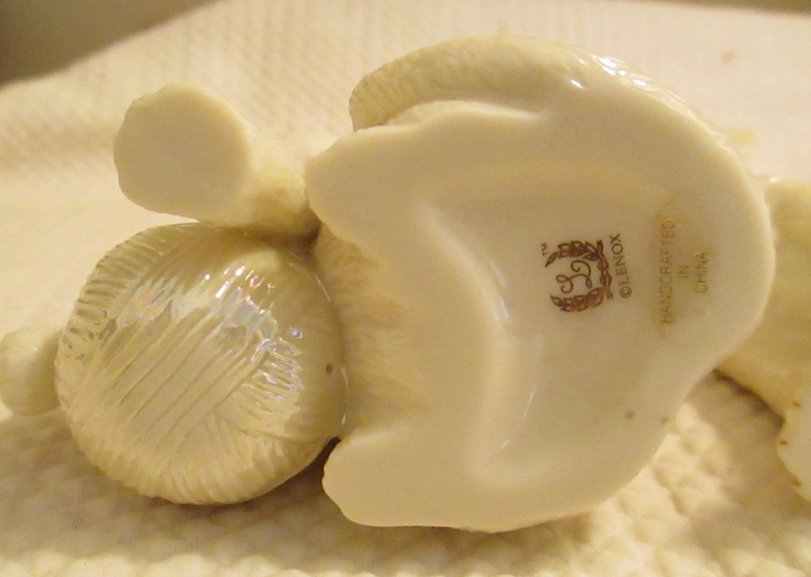 LENOX Sitting Lab Retriever Puppy & Cat w/Jewel Figurines Ivory w/ 14K Gold Trim