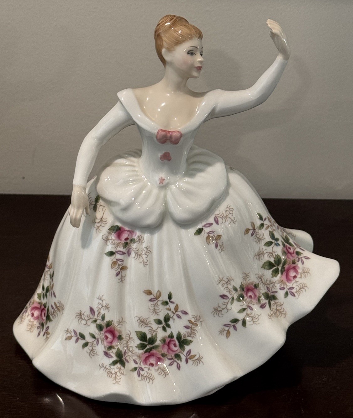 Royal Doulton Shirley HN2702 Peggy Davies Pretty Ladies Figurine 1984.