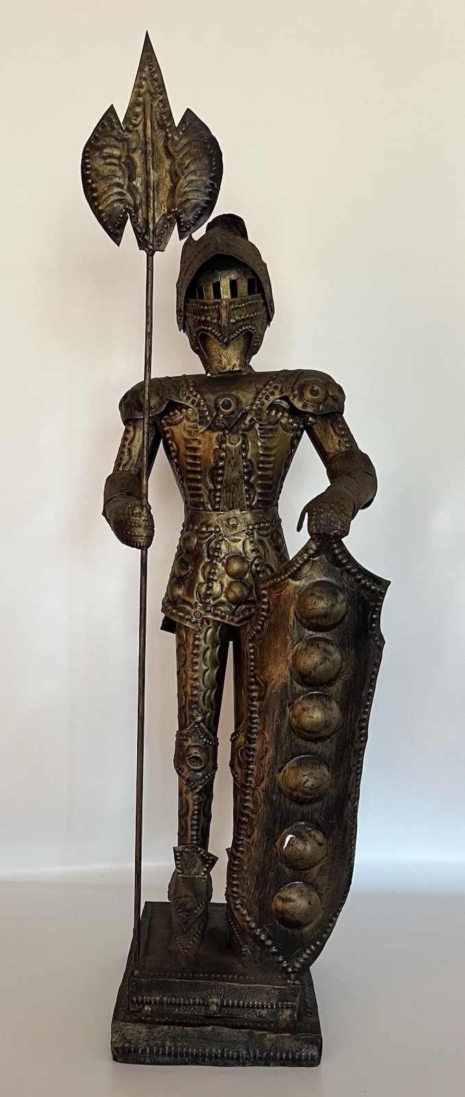 Vintage Knight in Armor Statue Medieval Silver Tin Figurine Display Decor 27″ a