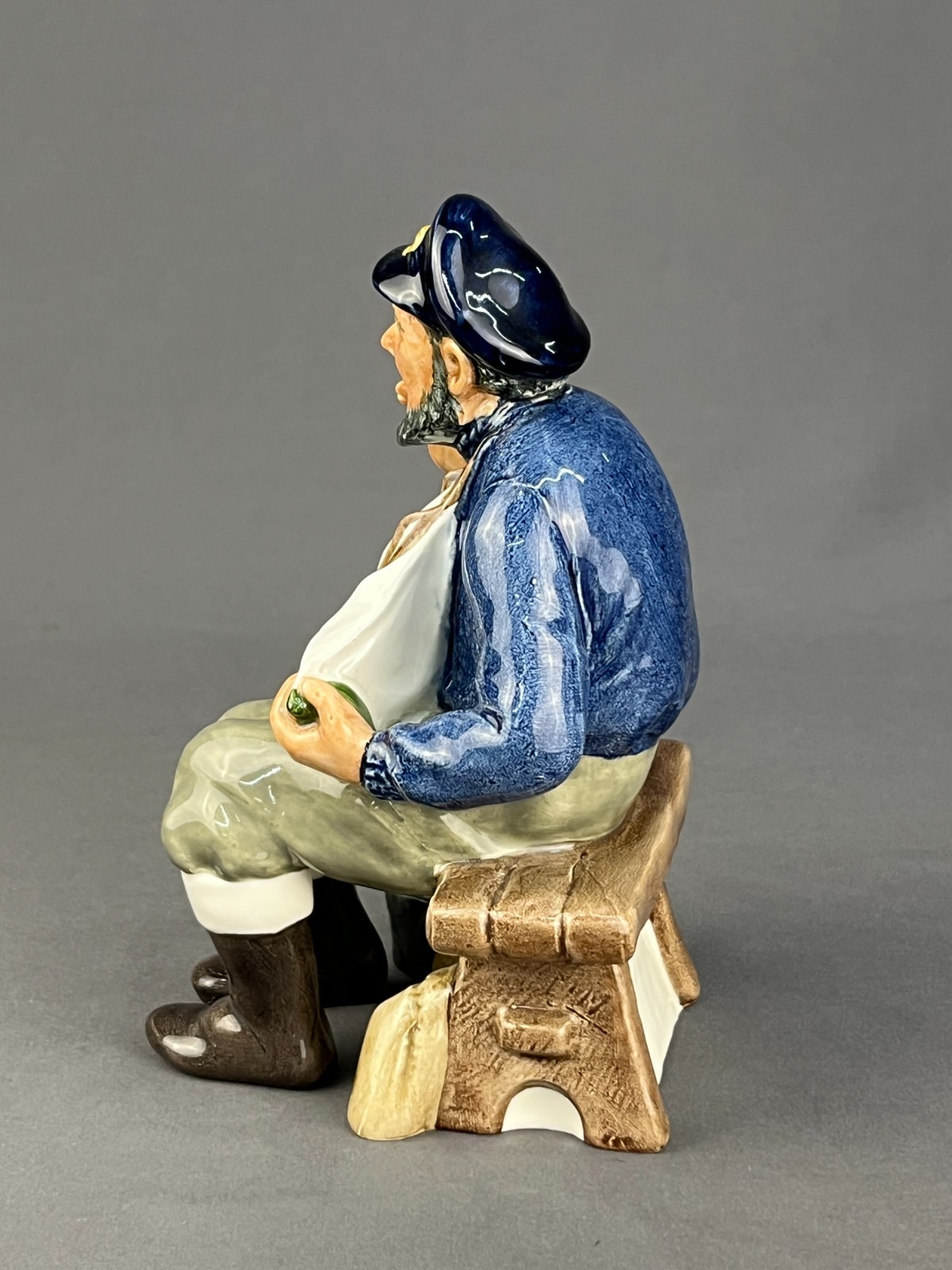 Vintage Royal Doulton TALL STORY HN 2248 Fisherman 6 1/2″ Figurine