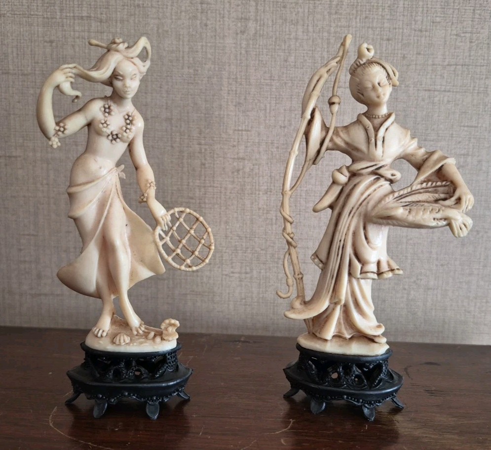 Vintage Fontanini Depositato Asian Figurines Pair 1960s Italy Resin Fisherwomen