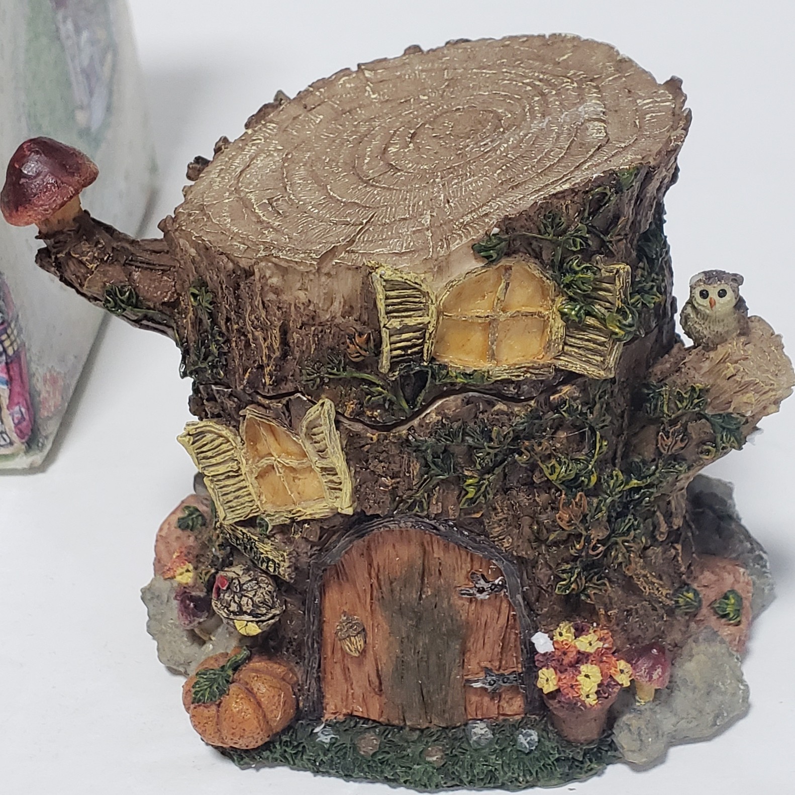 The Boyds Collection Route 33 1/3 Autumn’s Hollow Hideaway #19914 Halloween Fall