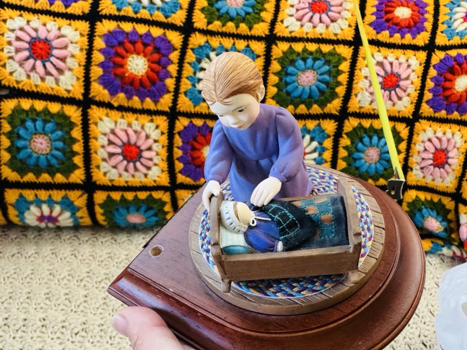 Willitts Designs Amish Heritage Collection Girl Figurine Ann M. Ziegler 1993