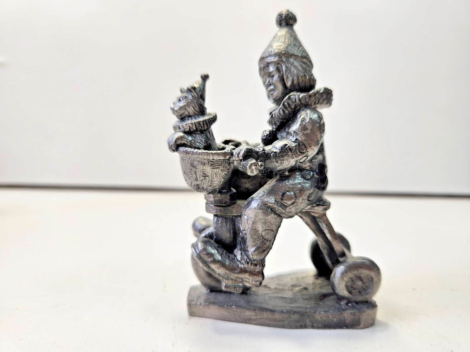 1997 VTG MICHAEL RICKER PEWTER “MARJORIE” COLLECTORS SOCIETY NO.1651 WITH PAPERS