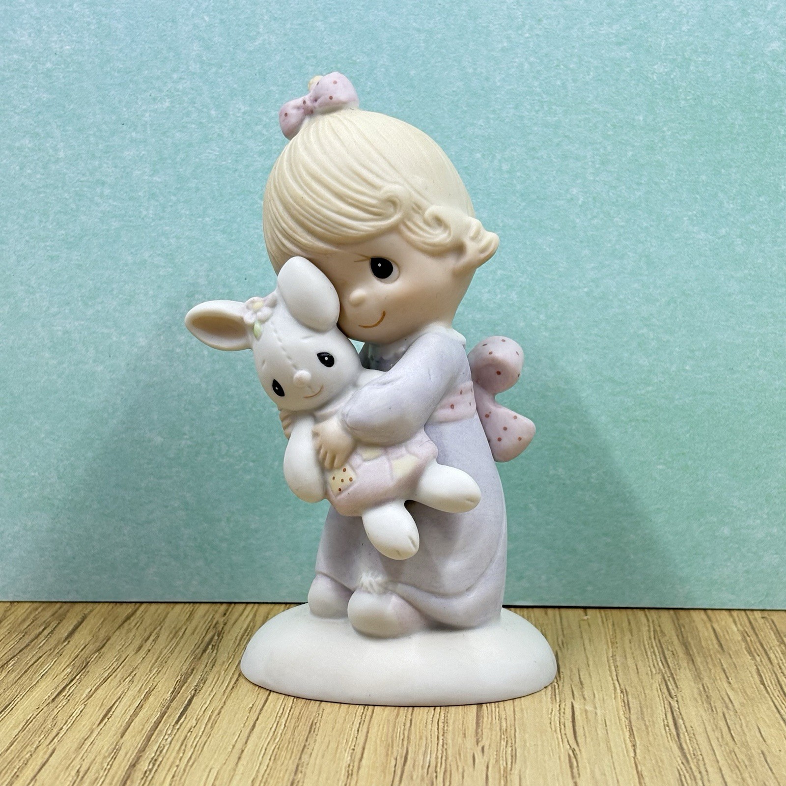 Precious Moments E-1372 ‘Jesus Loves Me’ Figurine girl/rabbit-1977