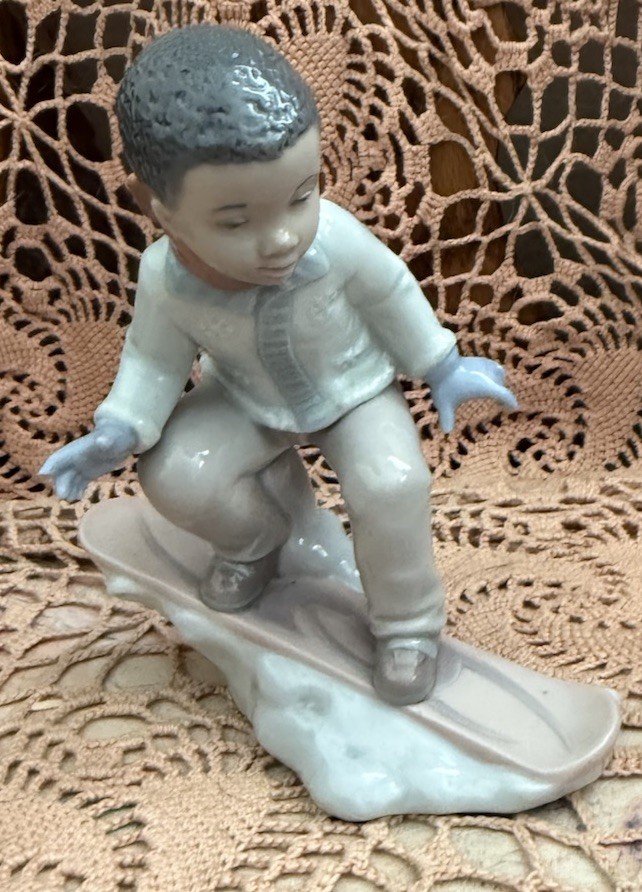 Lladro 8263 This is Fun! Black Legacy! RETIRED! Mint! No Box! L@@K! Rare!