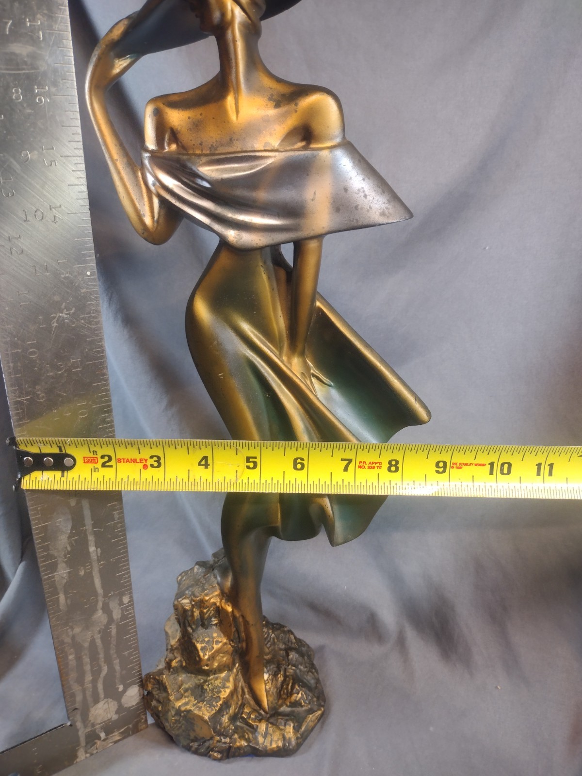 Vintage 19″ Art Deco Lady Sculpture Painted Statue Breeze Windy Day Durastone