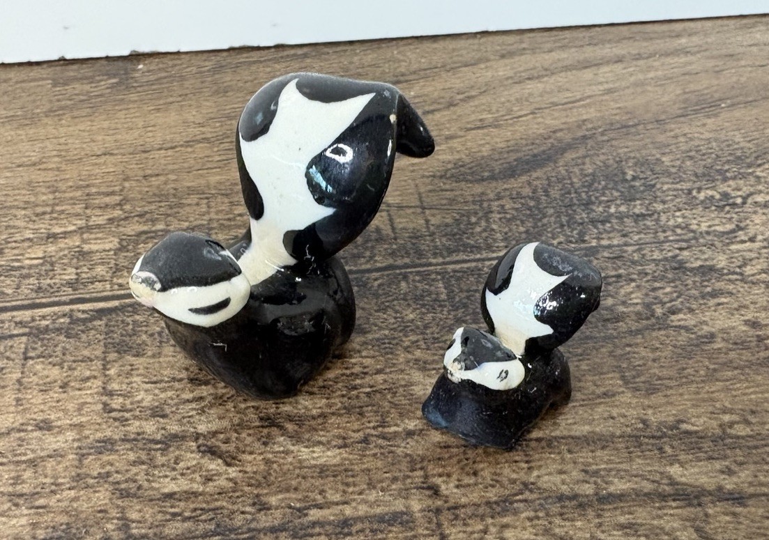 Vintage Mom & Baby Skunk Figurine Set Miniature Ceramic Set Of 2