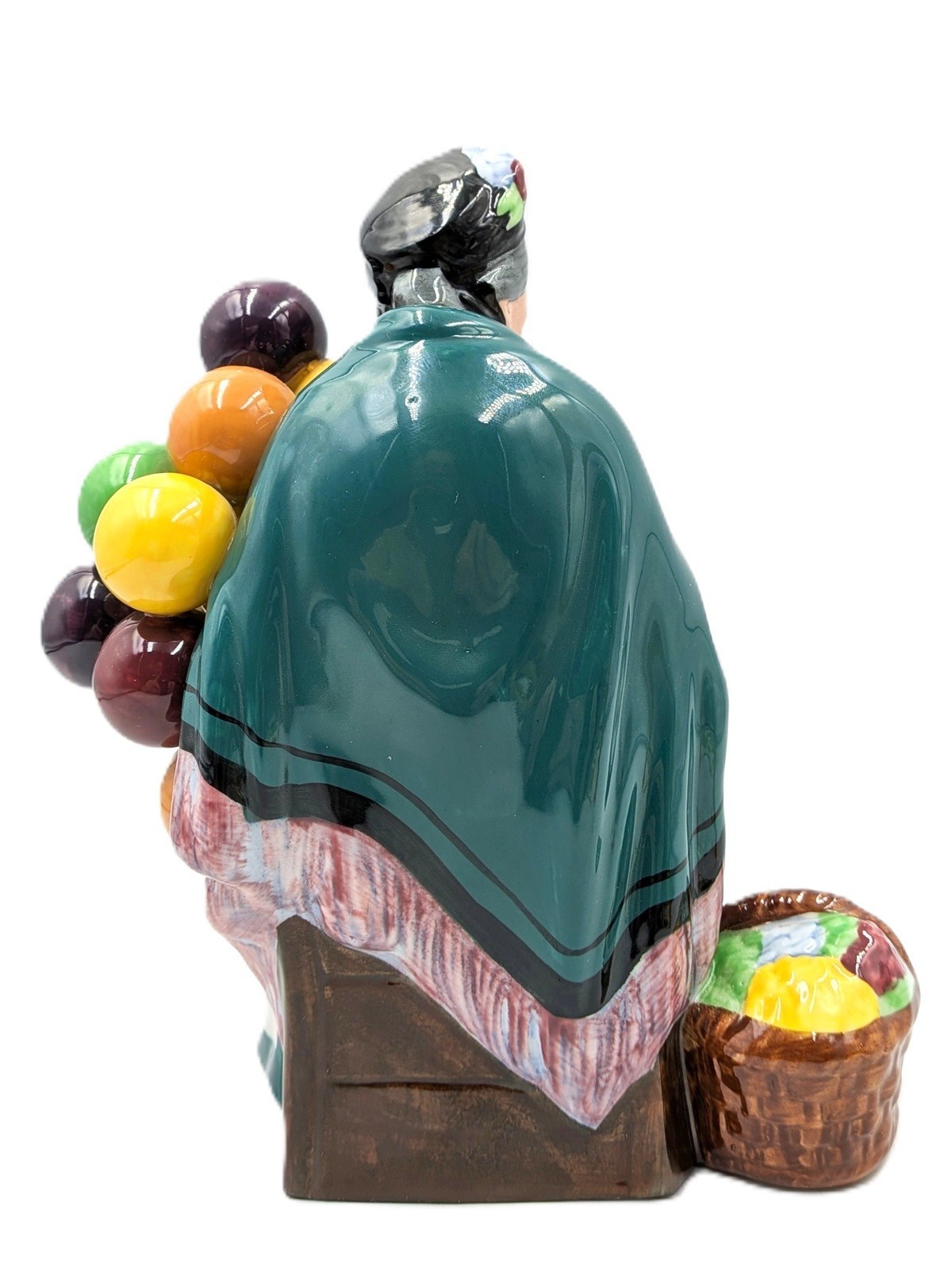 Vtg. Royal Doulton The Old Balloon Seller HN1315 Porcelain Figurine England 7.5″