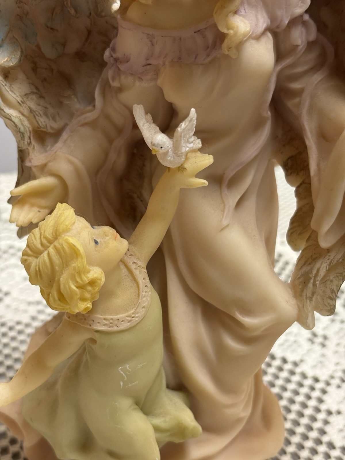 Large Resin Seraphim Like Angel & Young Girl & Dove 8.5”x5.5”x3.5” 2.5Lb EUC