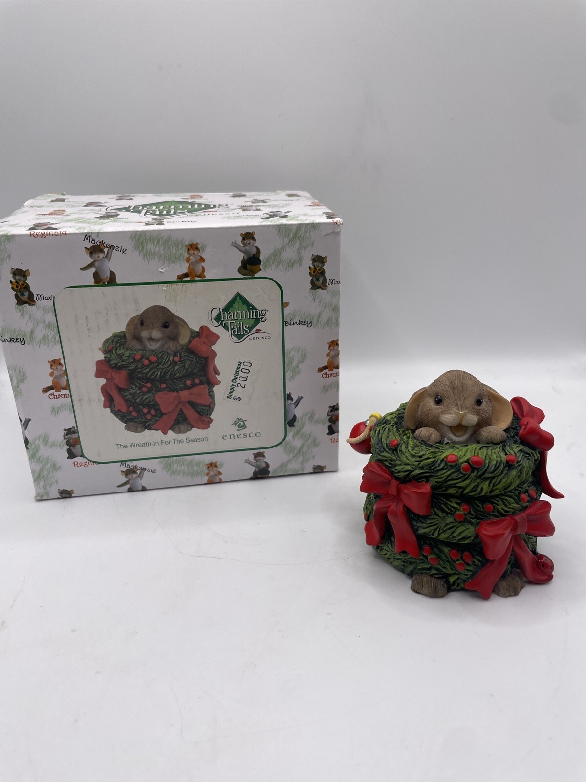Charming Tails ‘THE WREATH-IN FOR THE SEASON” CHRISTMAS MOUSE New In Packaging!