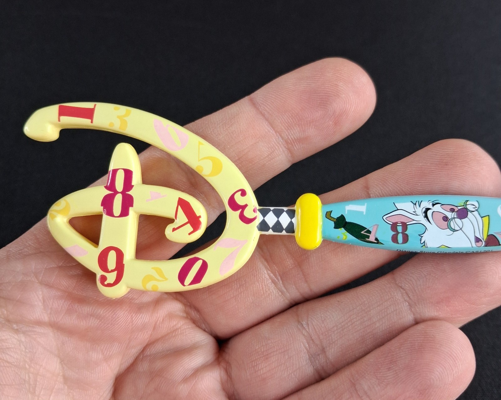 Disney Alice In Wonderland Mystery Series Key White Rabbit