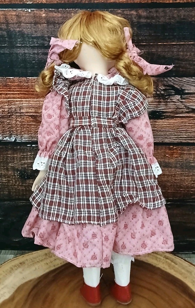 Vintage Porcelain Doll Emerald Collection New In Box No Stand
