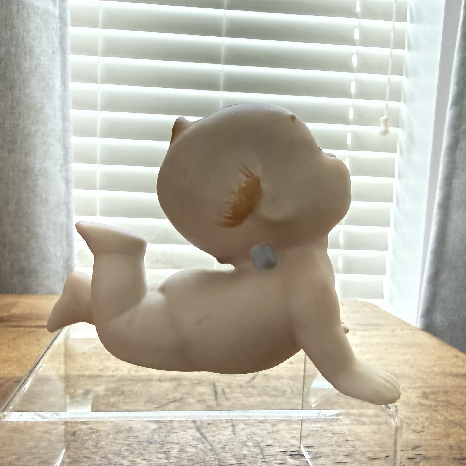 Vintage Lefton Piano Babies Figurine Trio Frowning Winking Sucking Thumb KW228