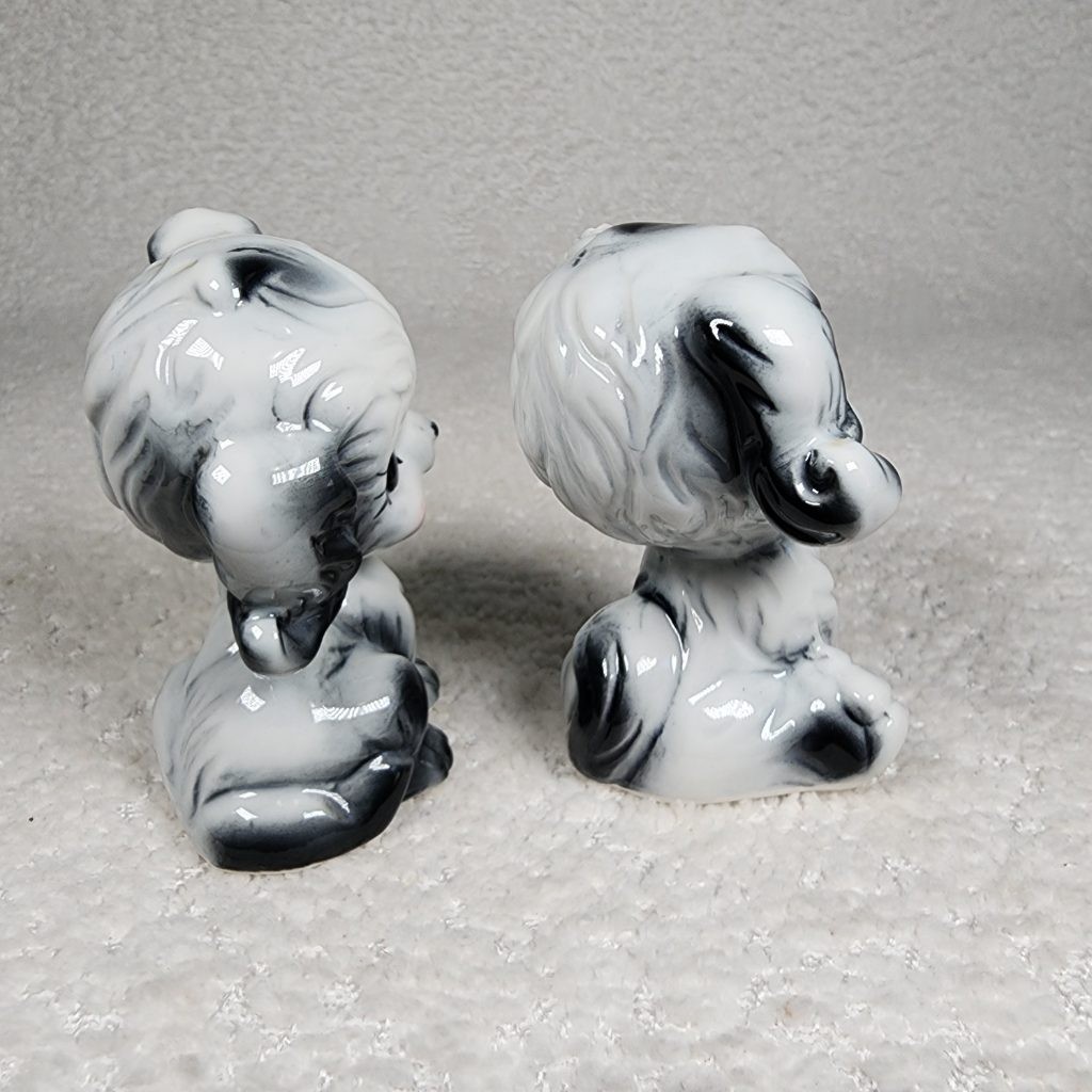 Vintage Anthropomorphic Puppy Dog Figurine Pair Ceramic Blk White Flower Kitschy