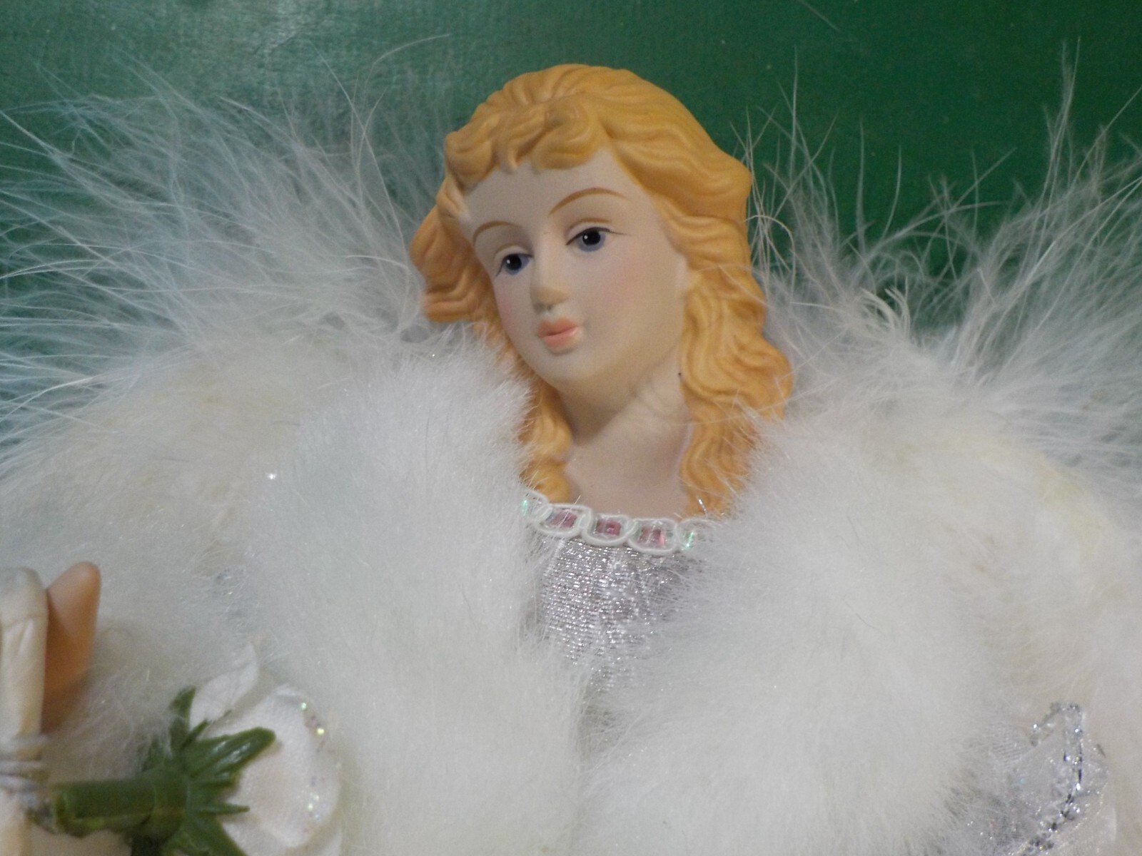Vintage 10.5″ tall Angel in a White & Gold Dress (SE T-1)