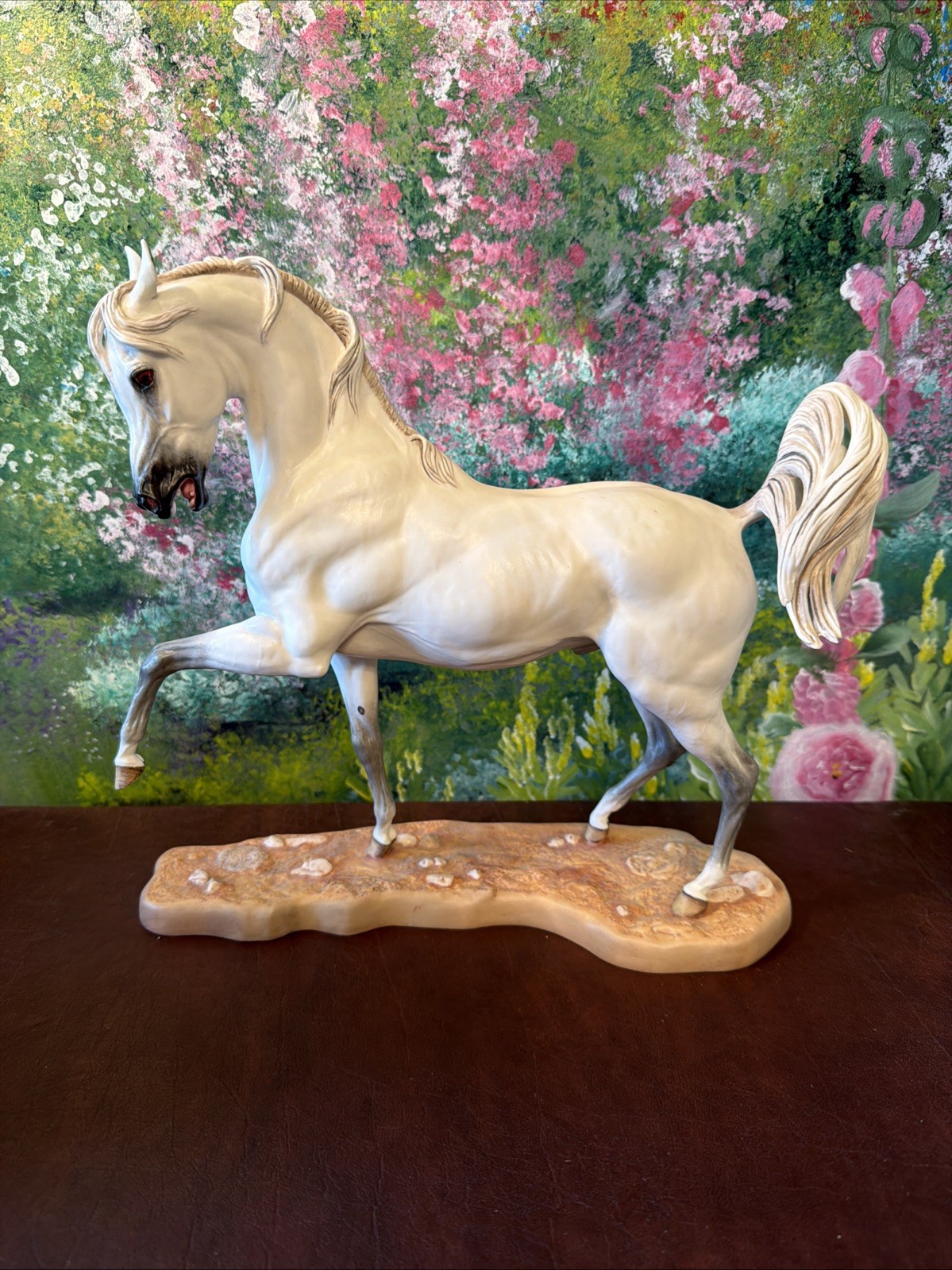 Arabian stallion sculpted by Pamela Du BOULAY find bone China made in England