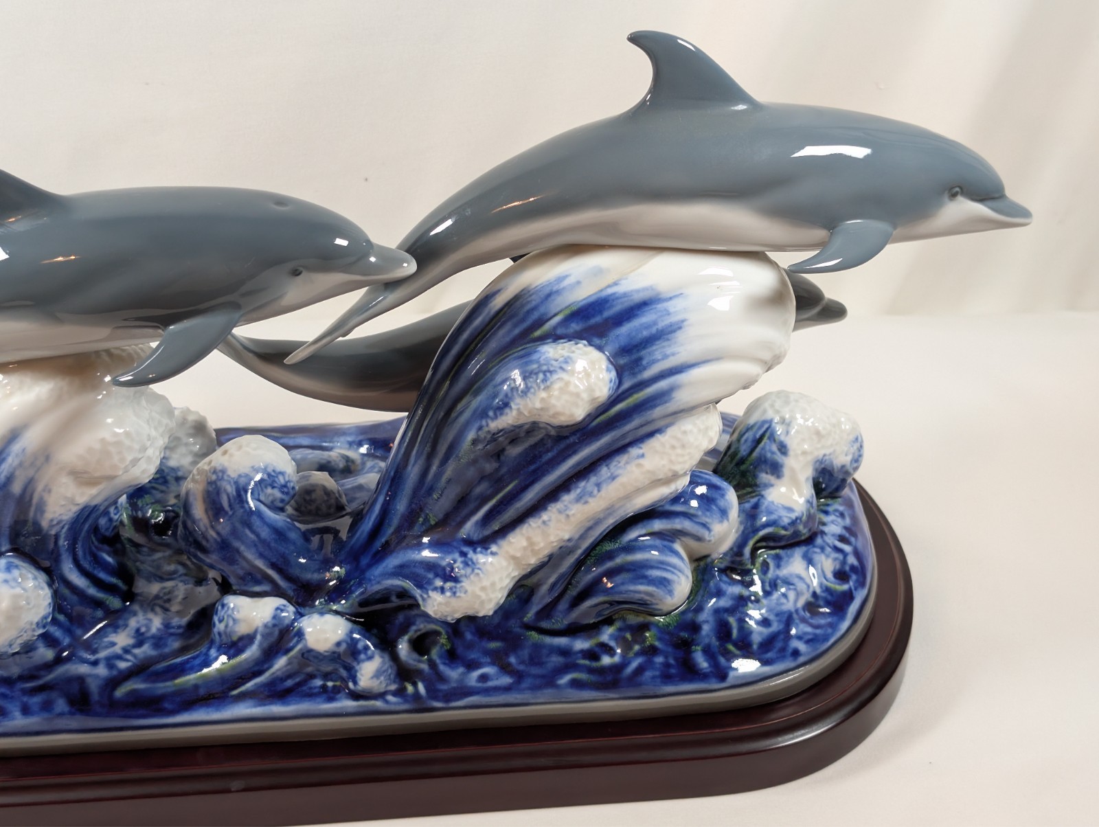 Lladro 6436 “The Dolphins” Porcelain Figurine Sculpture w/ Wood Base – Excellent