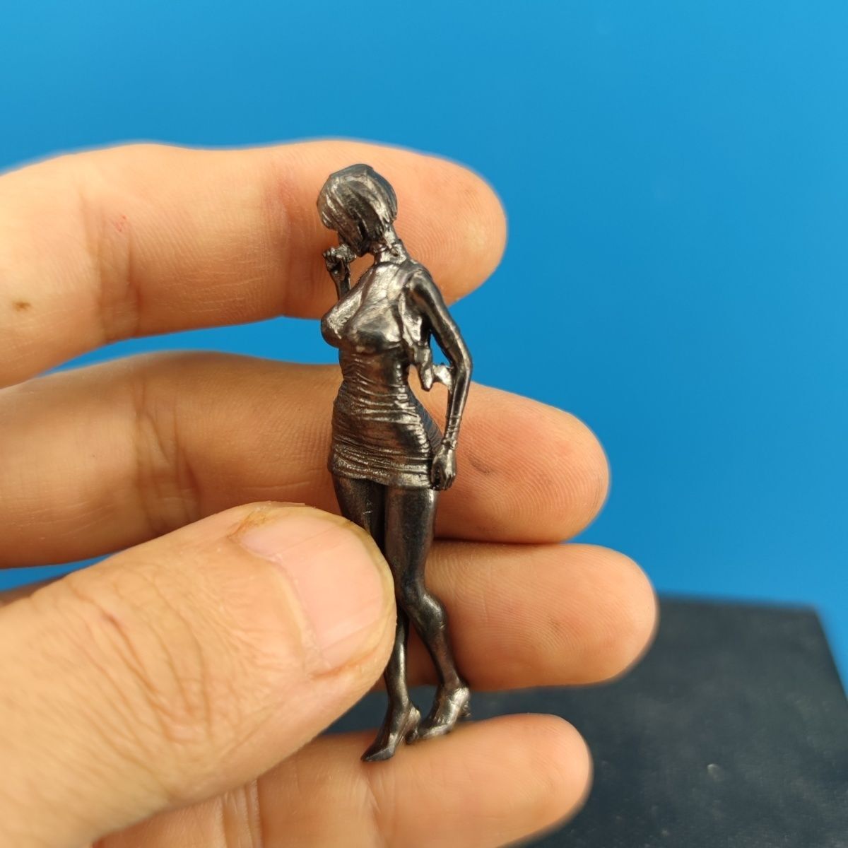 Black Brass Resident Evil King Ada Greenleaf Zombie Huntress Hand Model Ornament