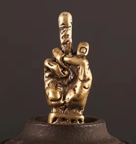 Brass Copper Finger Animal Figurine Mini Statue Table Desk Home Decoration Toy