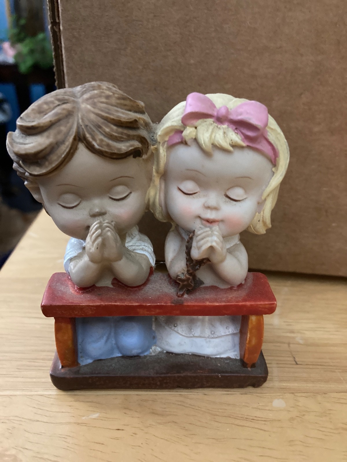 COLLECTIBLE VINTAGE TENDER TIMES PRAYING CHILDREN FIGURINE- Estate Find